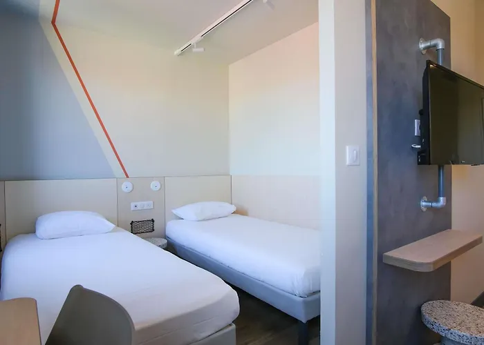 Ibis Budget Toulouse 호텔 라베지